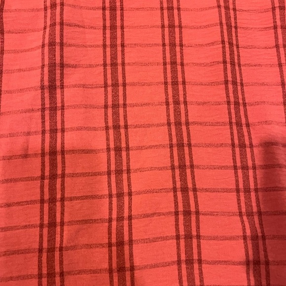 Just Be 3/4 Sleeve Air Flow V-neck Top - Picture 3 of 9